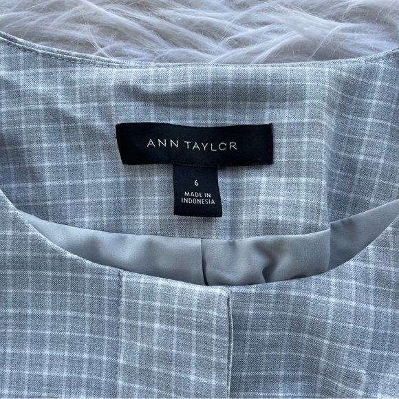 Ann Taylor light gray Crewneck jacket in graphic check - Picture 6 of 11